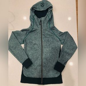 Blue/Green Lululemon Jacket Size 0-2🤍💙💚
